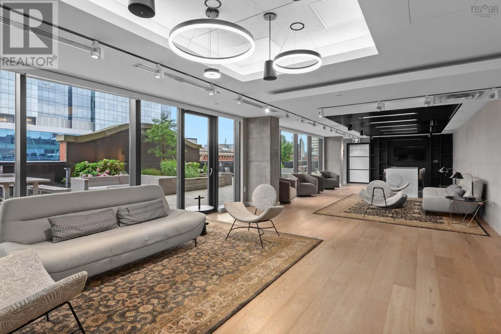 1006 1650 Granville Street