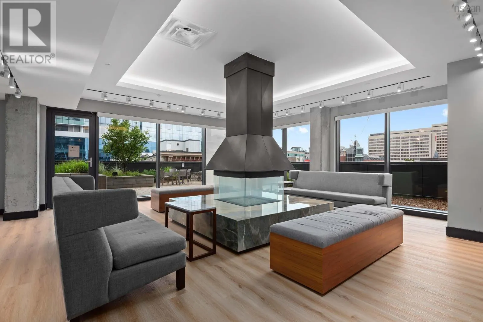 1006 1650 Granville Street