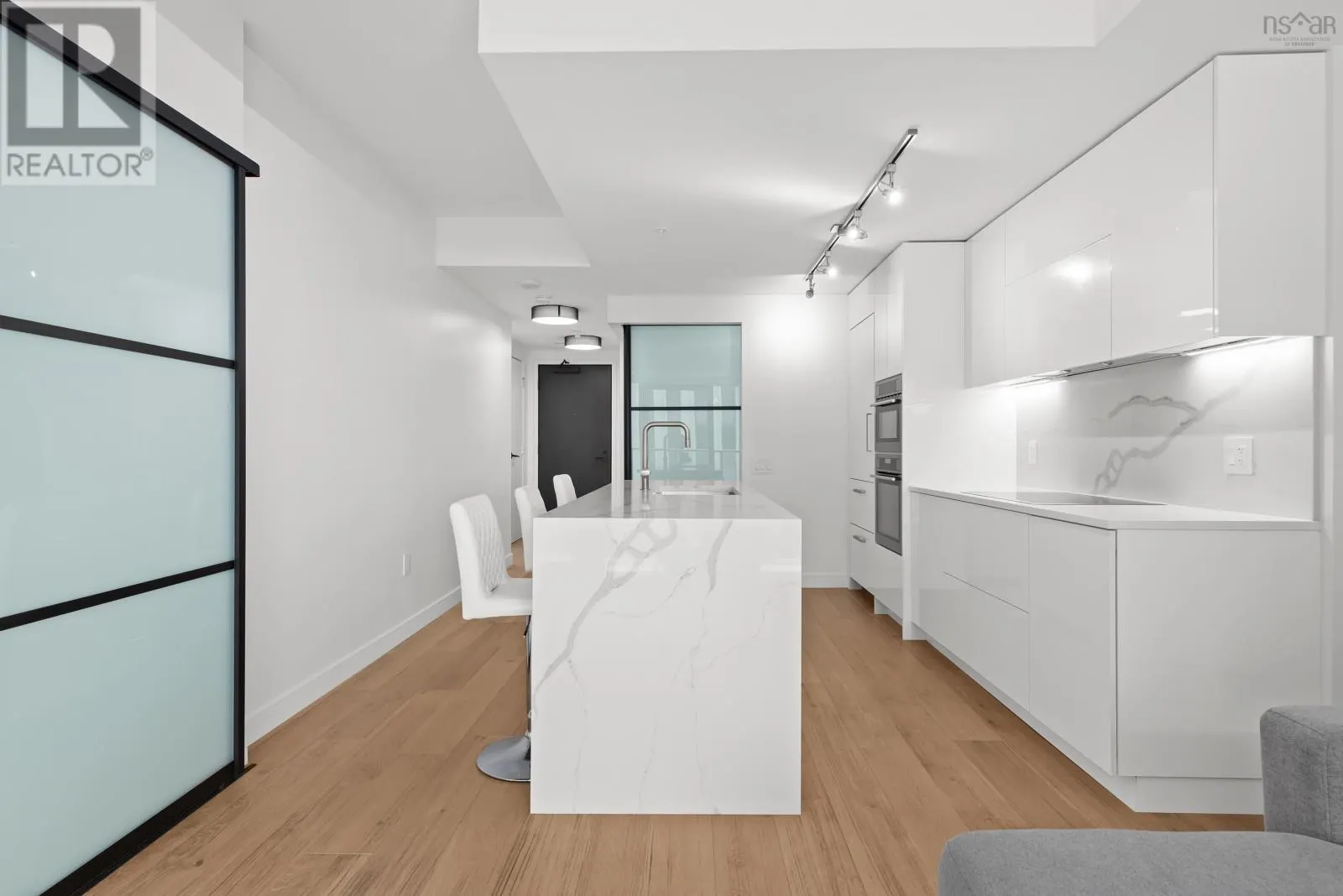 1006 1650 Granville Street