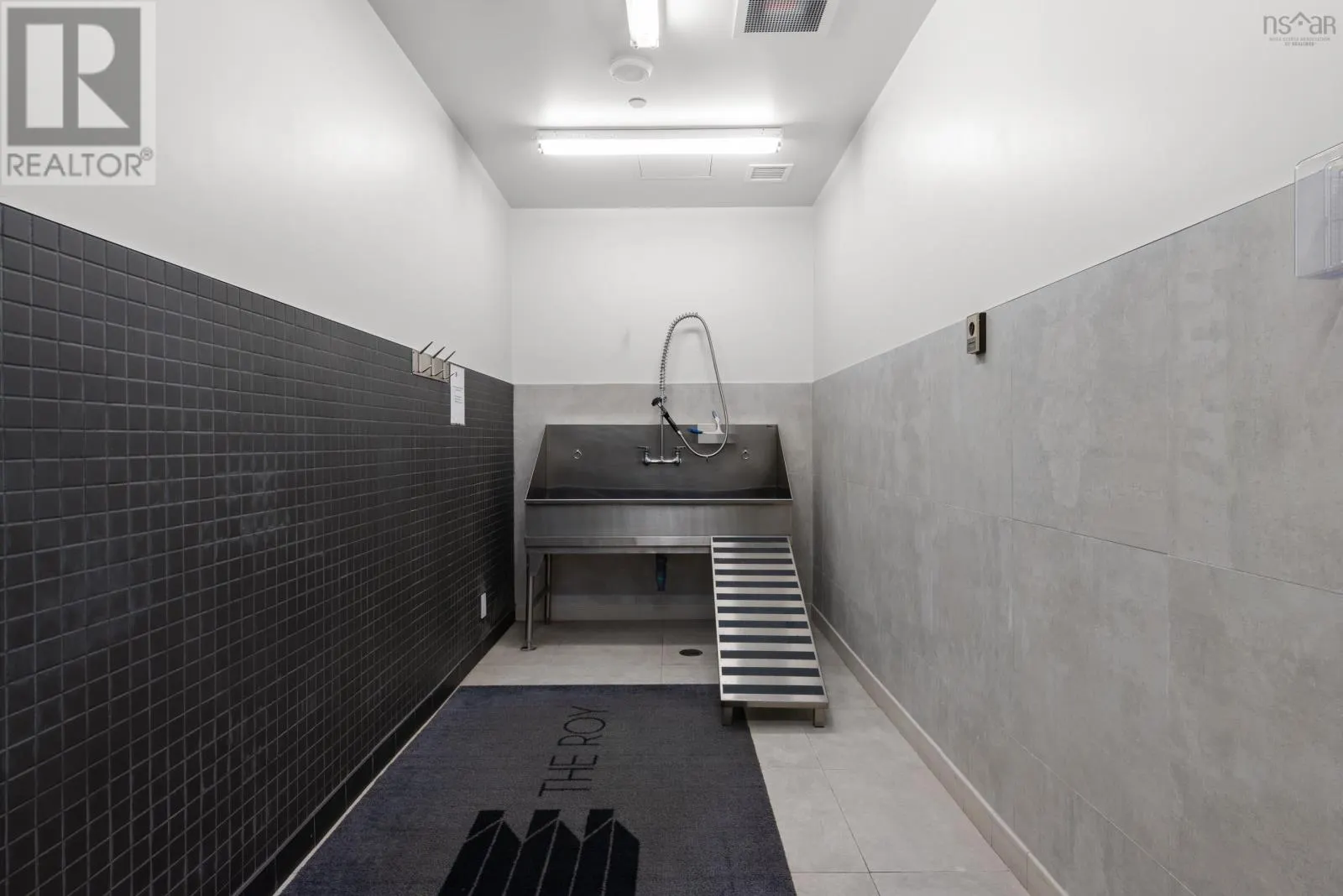 1006 1650 Granville Street