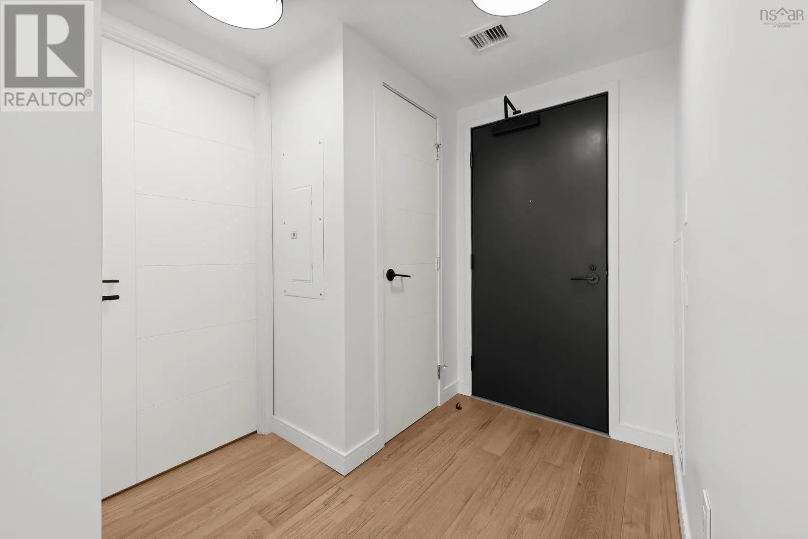 1006 1650 Granville Street