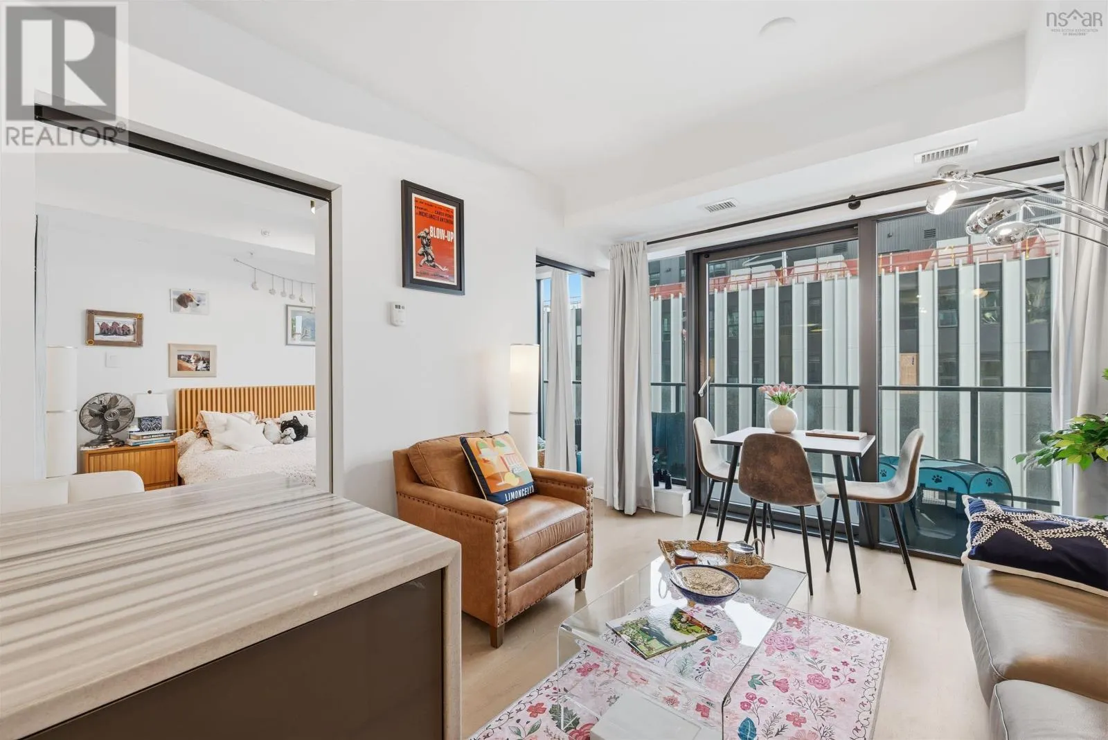 1009 1650 Granville Street