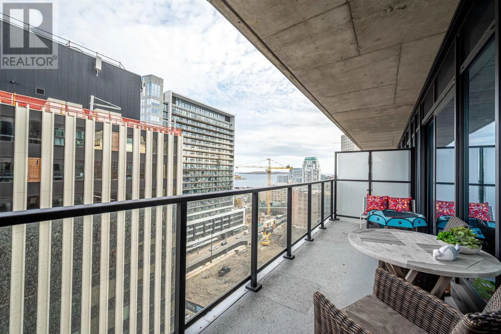 1009 1650 Granville Street