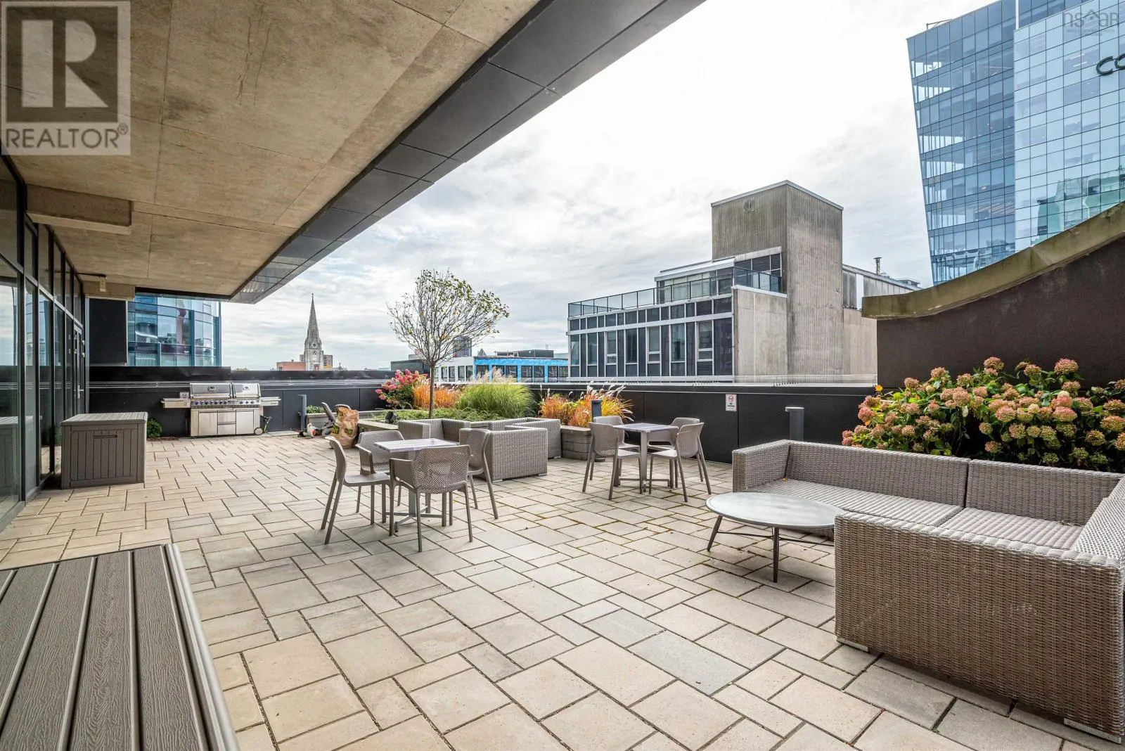 1009 1650 Granville Street