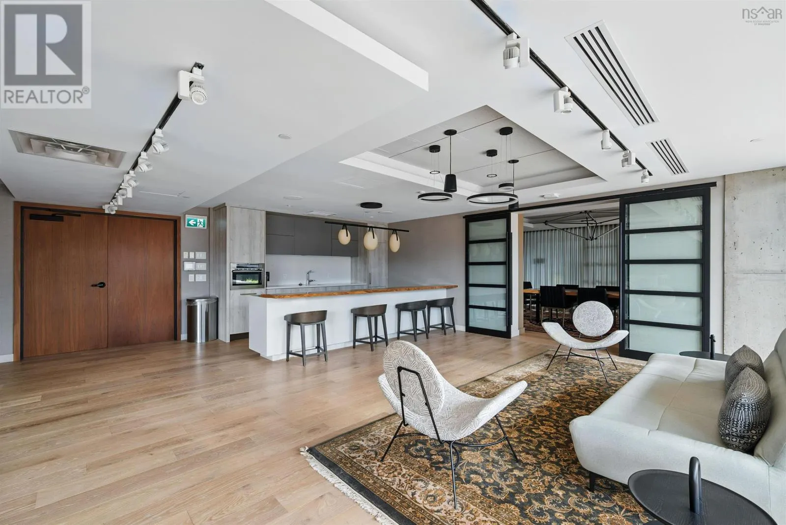 1009 1650 Granville Street