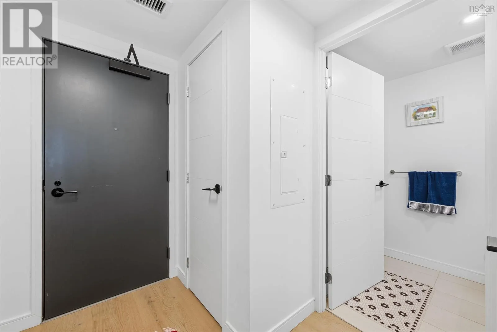 1009 1650 Granville Street