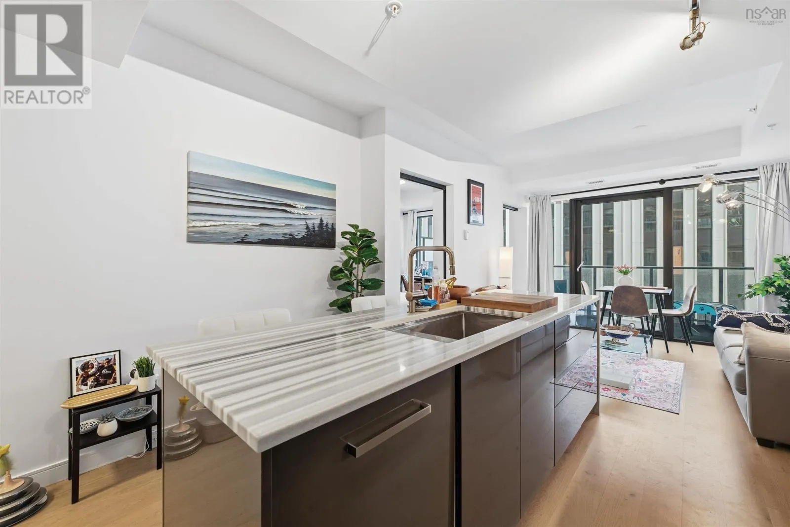 1009 1650 Granville Street