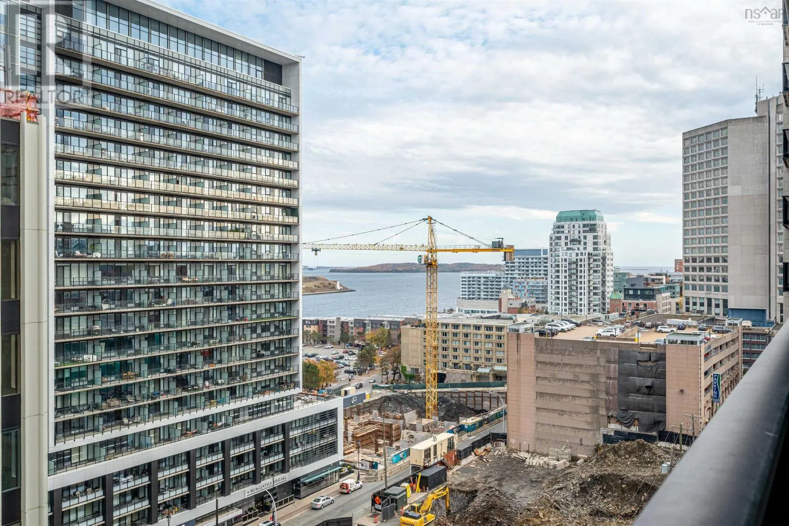 1009 1650 Granville Street