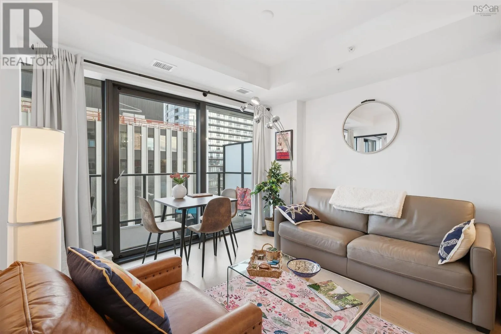 1009 1650 Granville Street