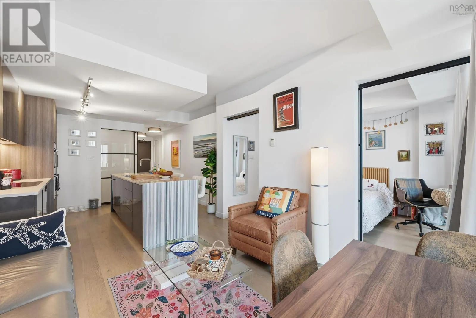 1009 1650 Granville Street