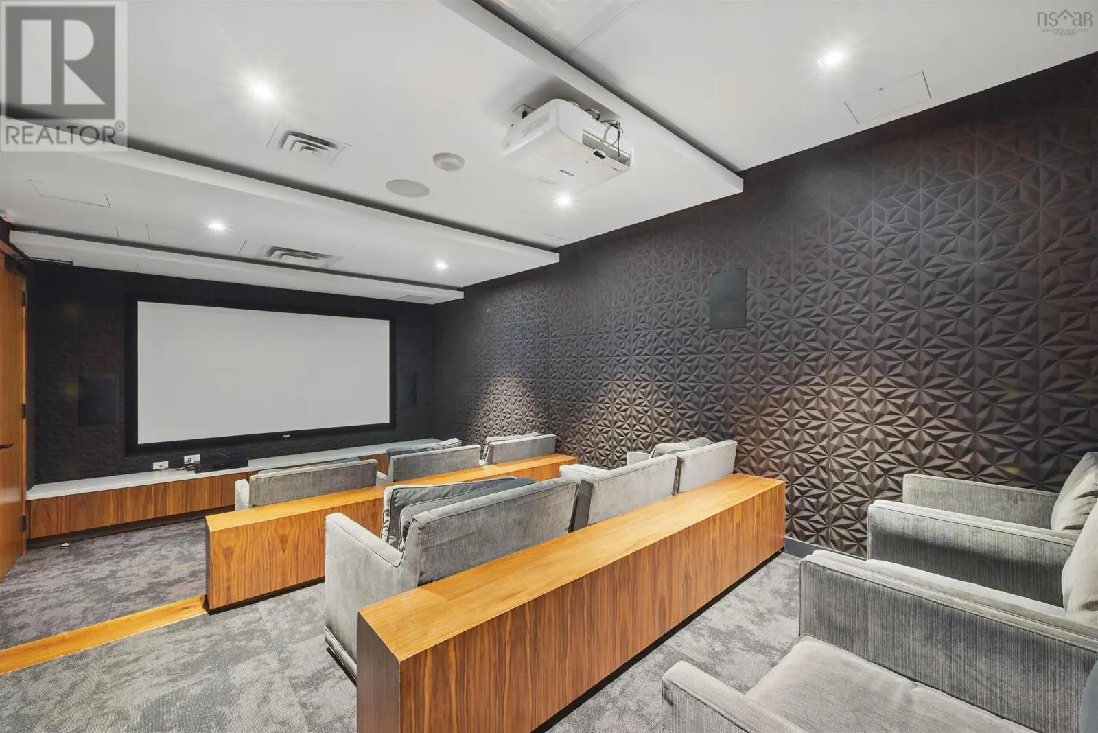 1009 1650 Granville Street