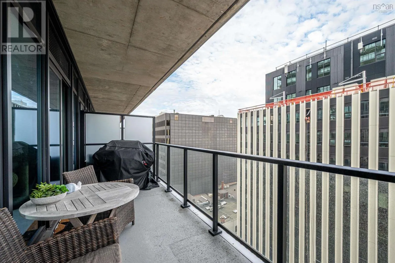 1009 1650 Granville Street