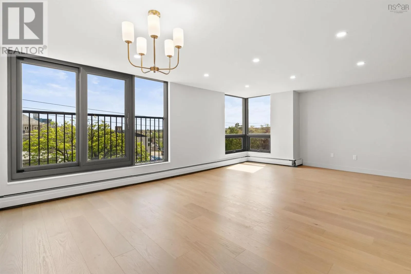 406 6369 Coburg Road