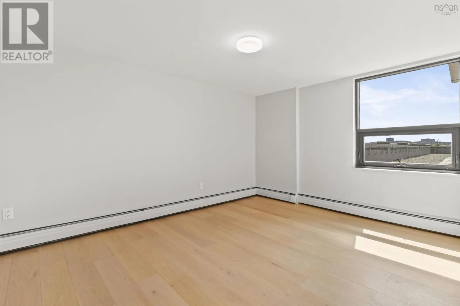 406 6369 Coburg Road