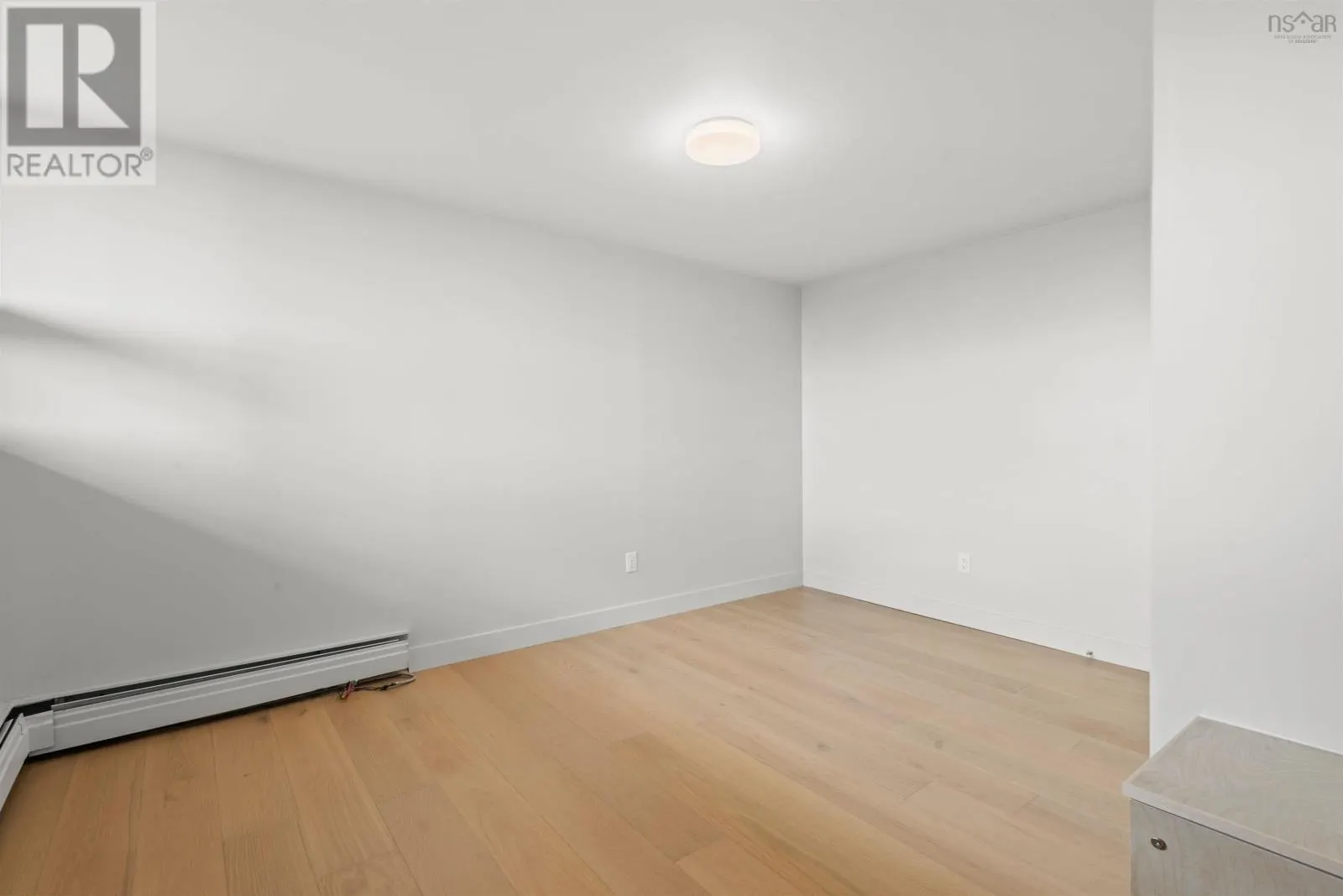 406 6369 Coburg Road