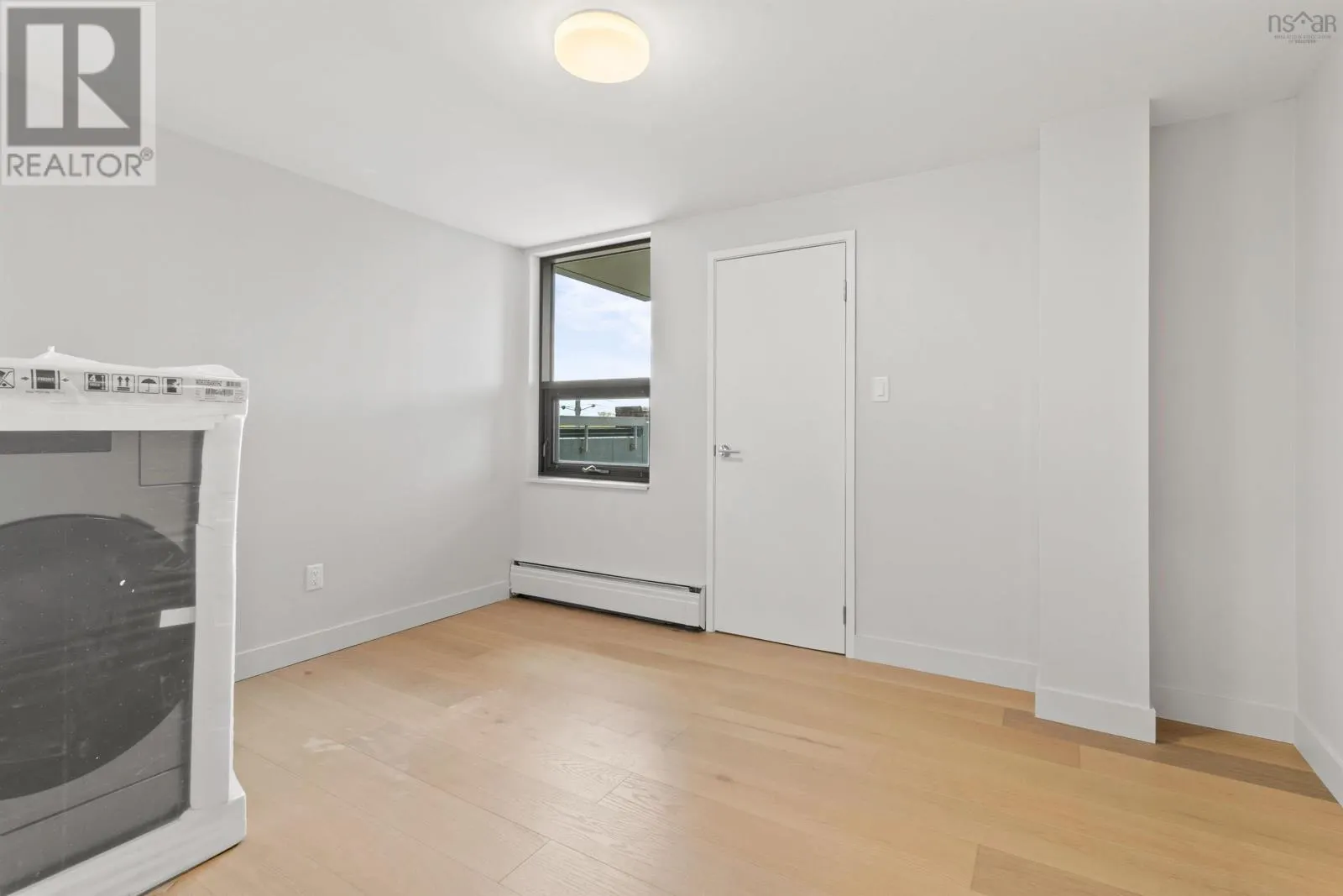 406 6369 Coburg Road