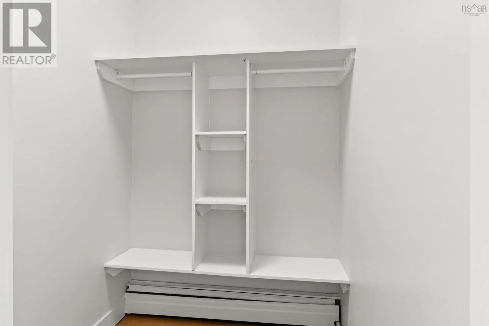 406 6369 Coburg Road