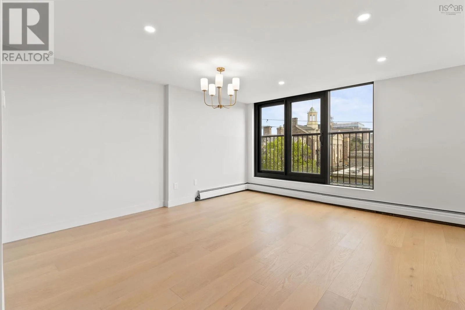 406 6369 Coburg Road