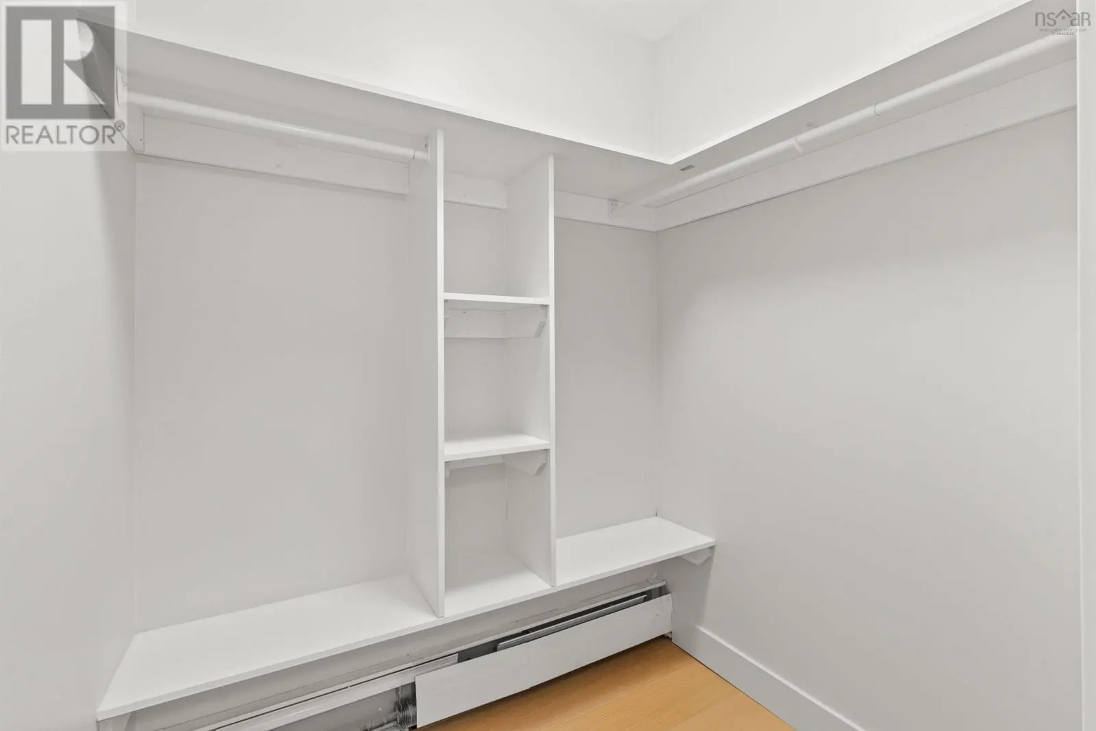 406 6369 Coburg Road