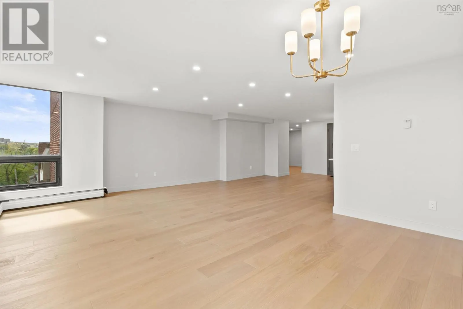 406 6369 Coburg Road