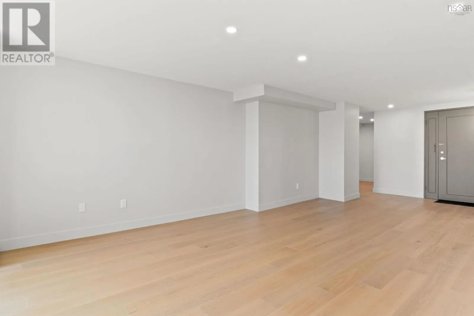 406 6369 Coburg Road