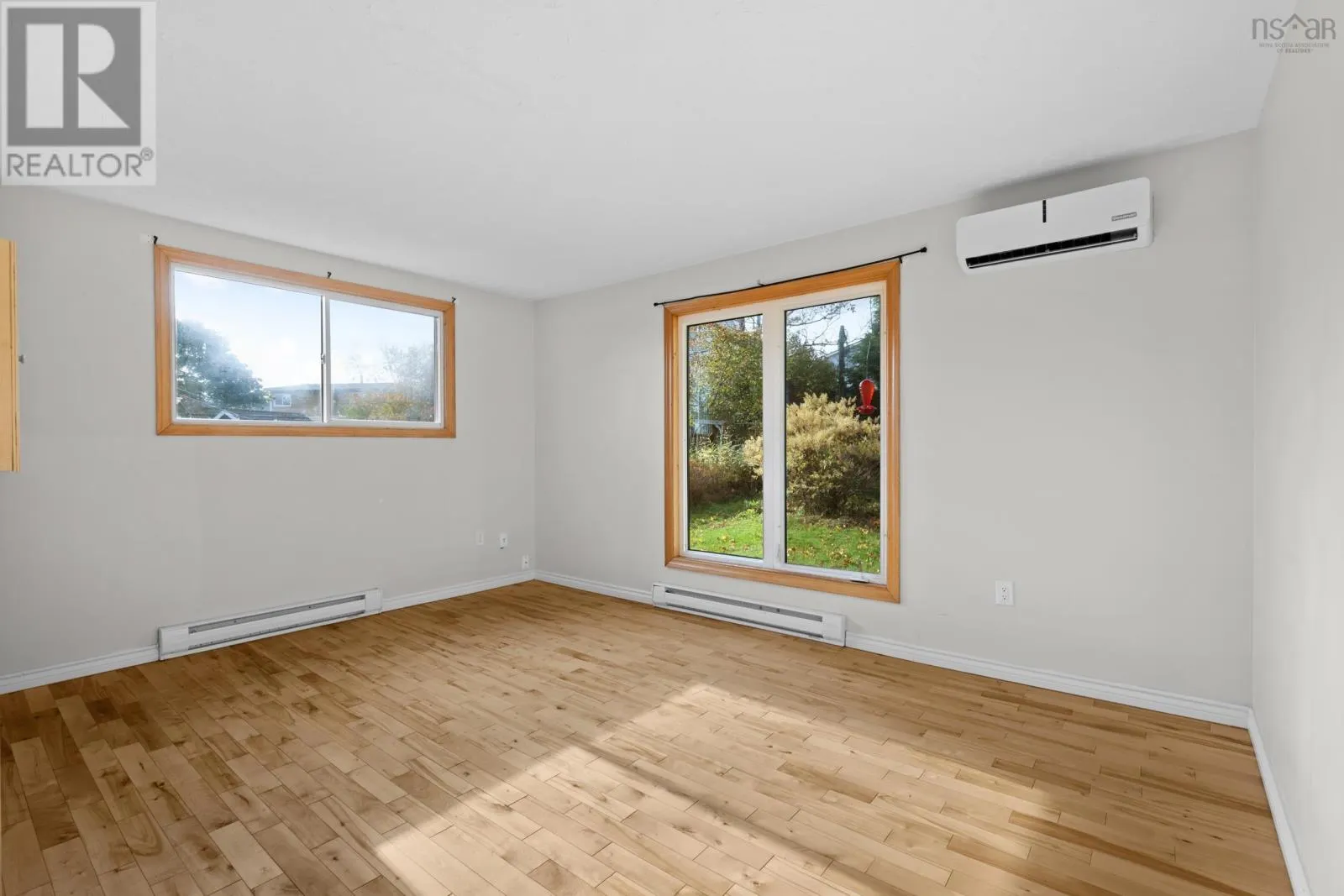 97 Amaranth Crescent