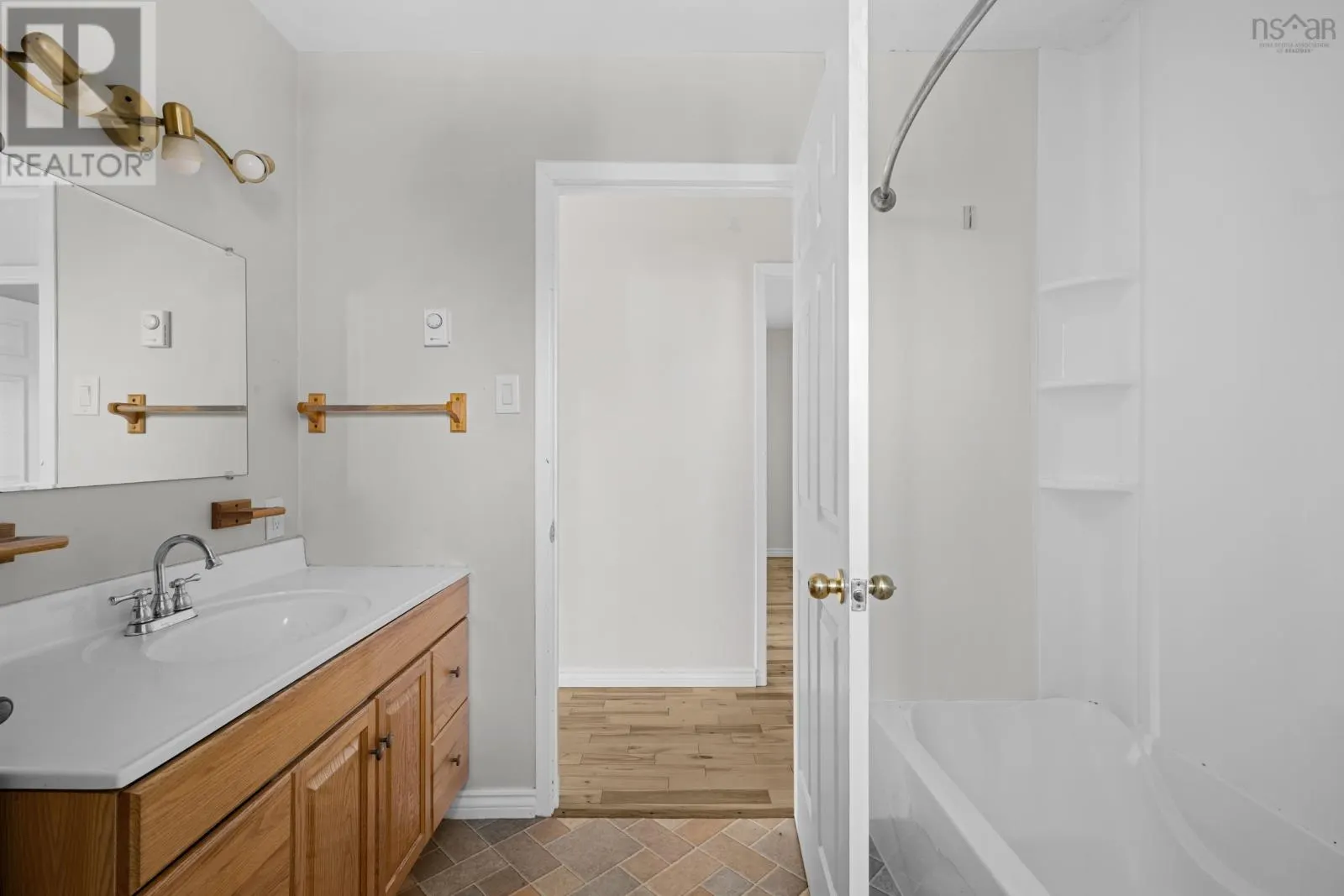 97 Amaranth Crescent