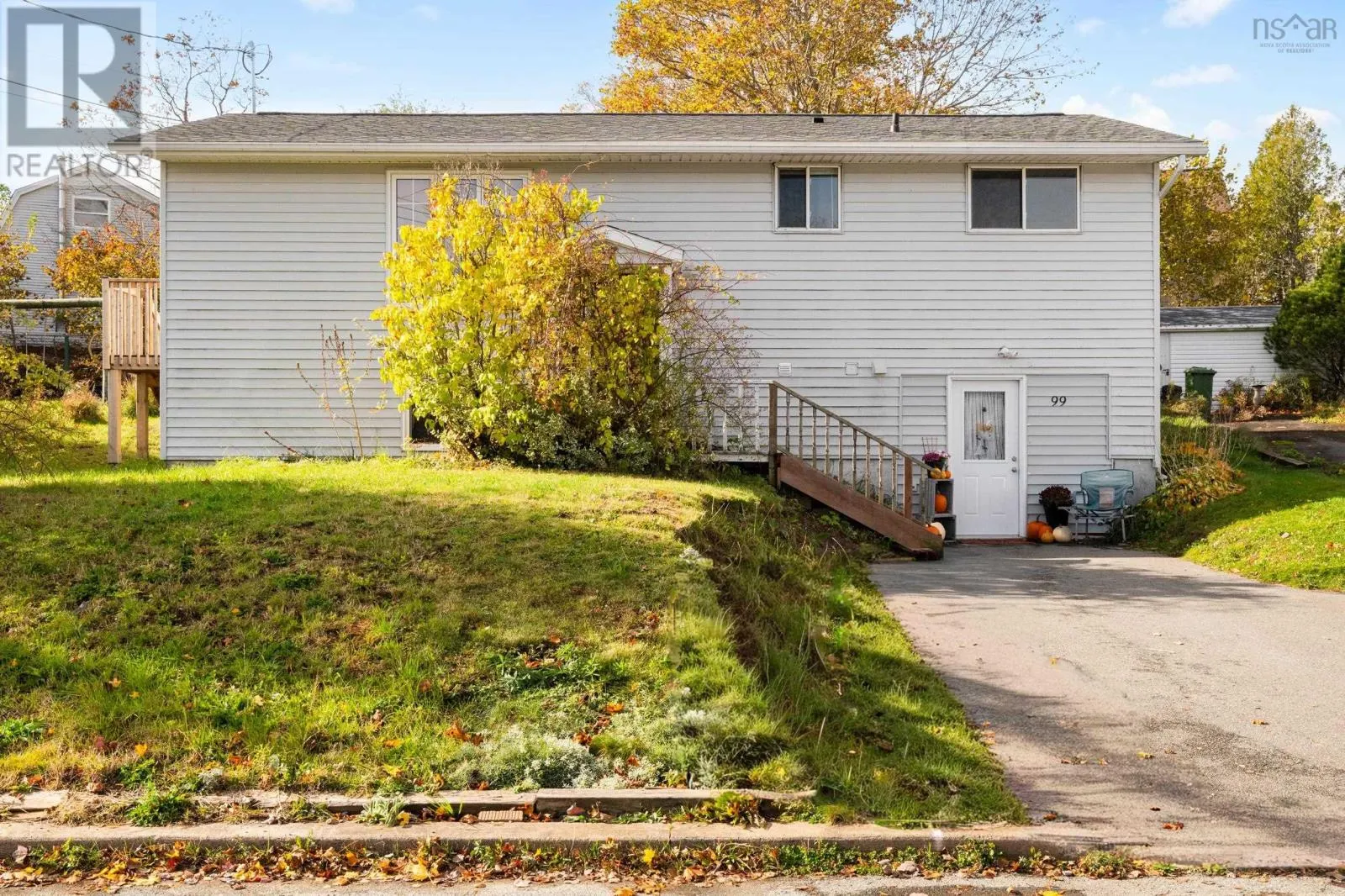 97 Amaranth Crescent