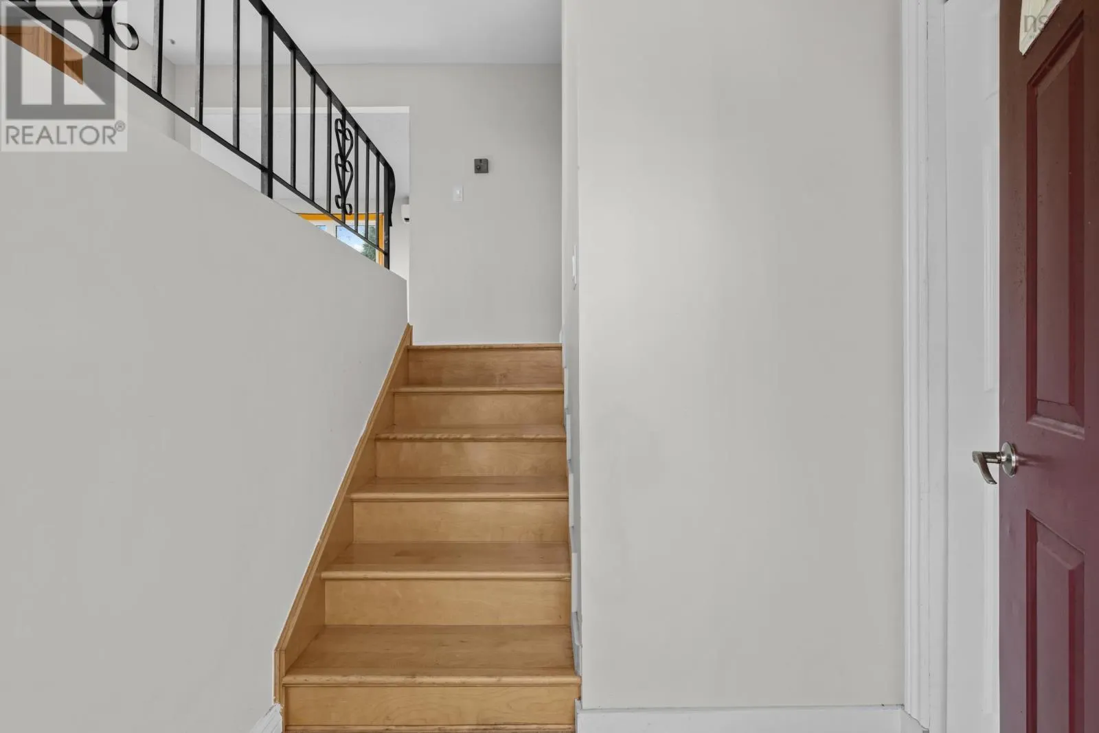 97 Amaranth Crescent