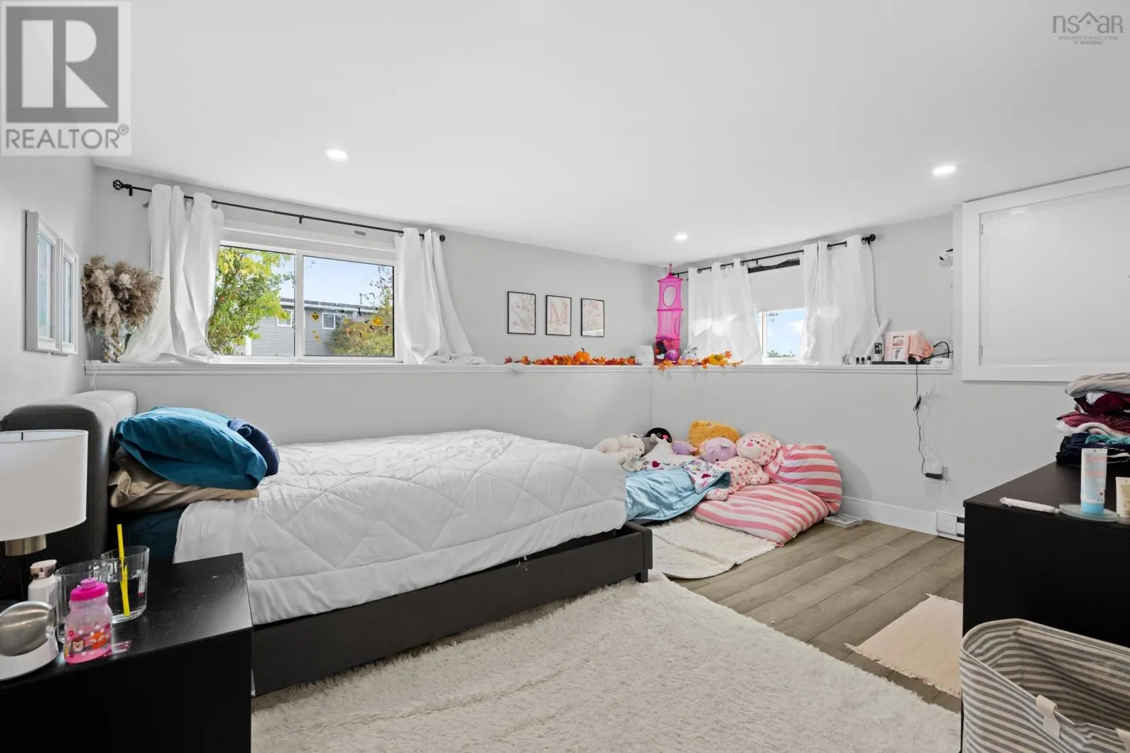 97 Amaranth Crescent