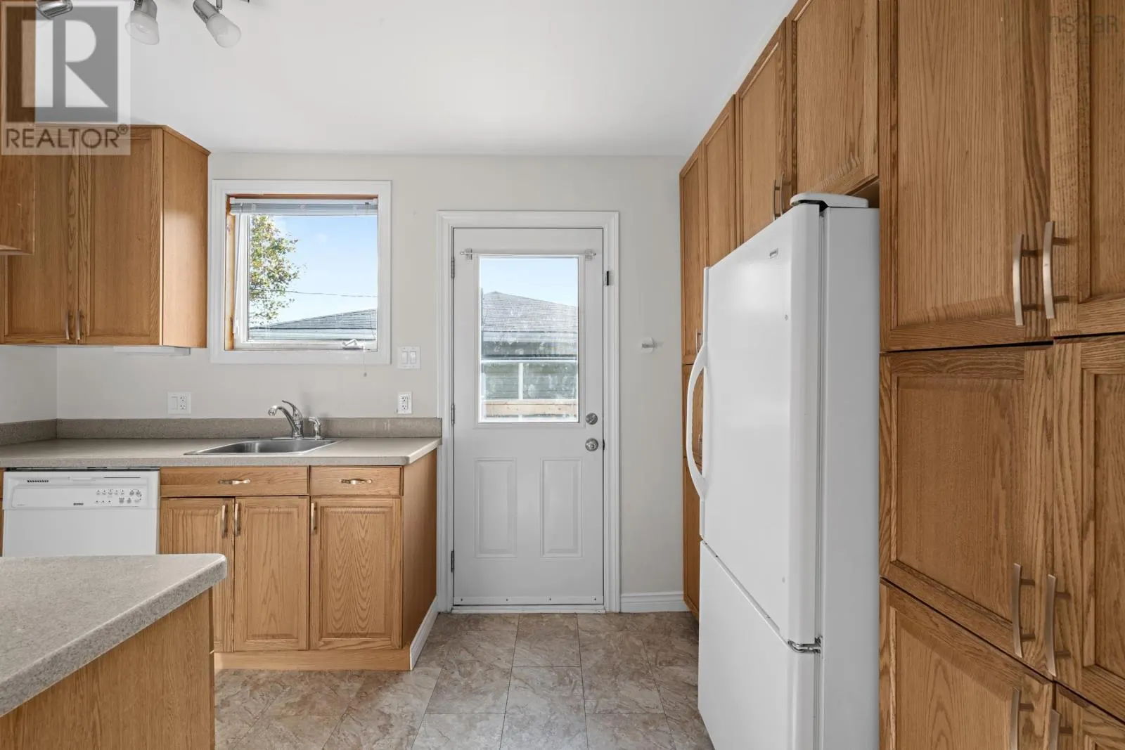 97 Amaranth Crescent