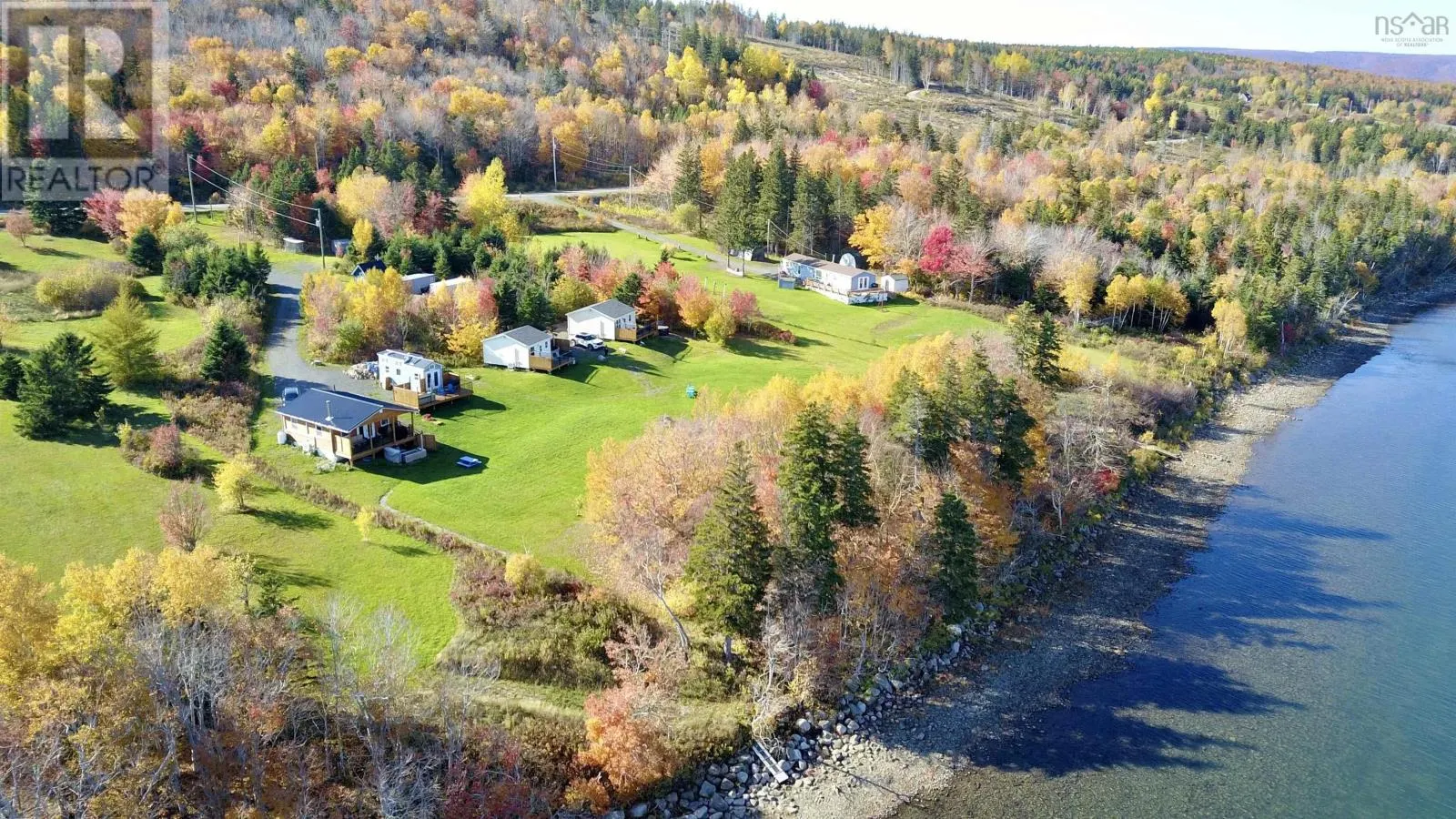 1543 West Lake Ainslie