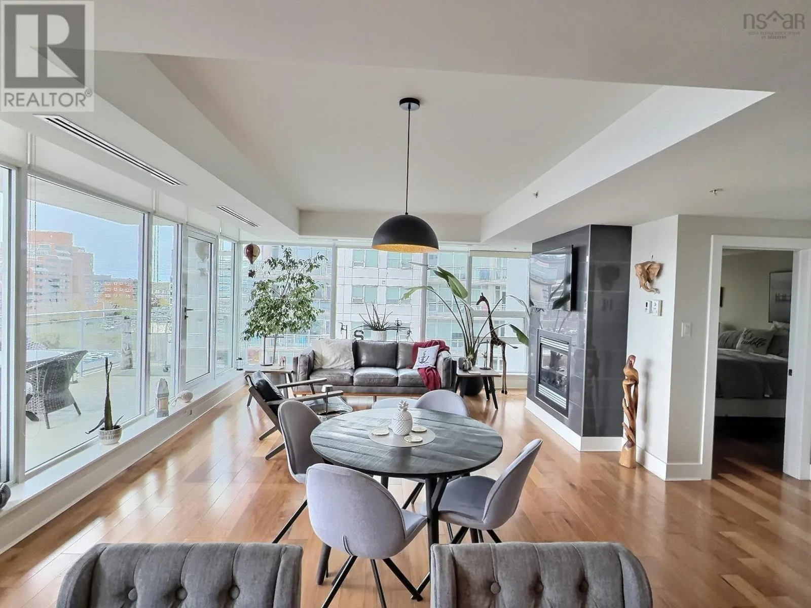 706 31 Kings Wharf Place