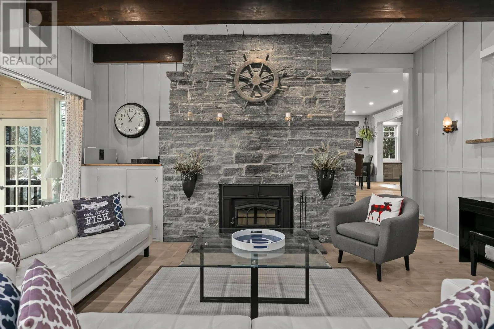 10680 Peggys Cove Road