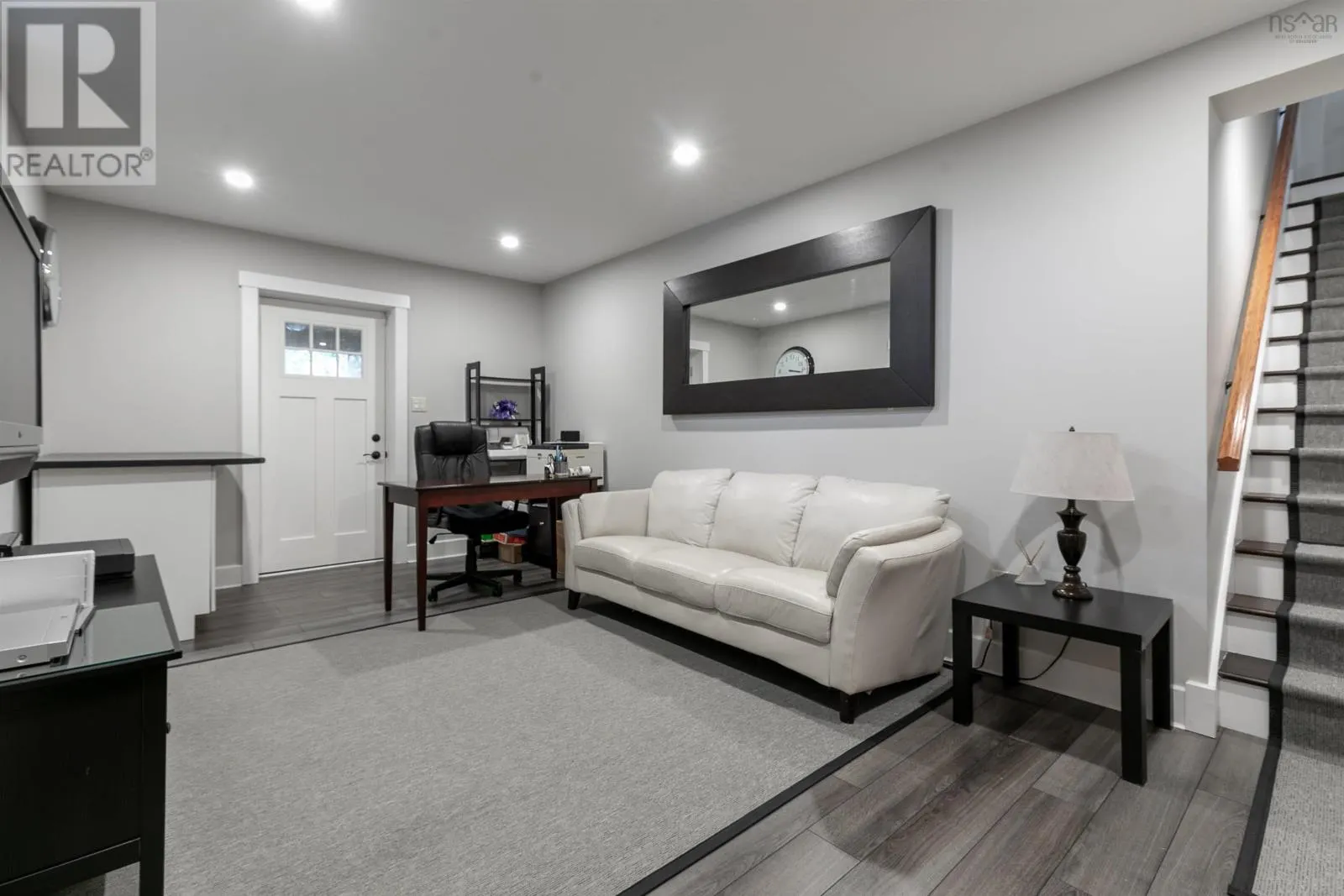 10680 Peggys Cove Road