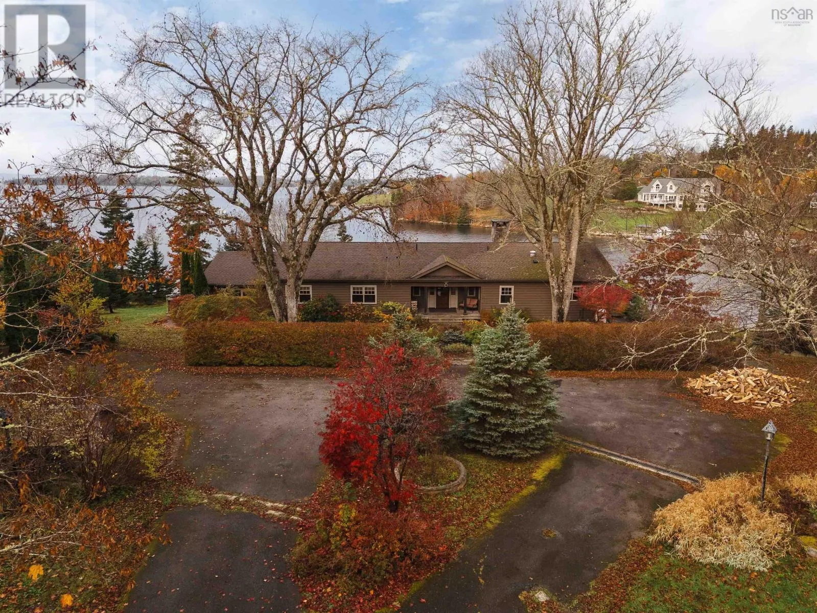 10680 Peggys Cove Road