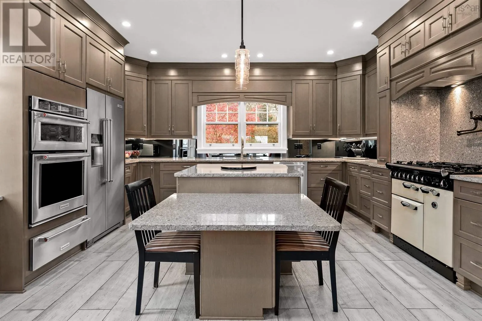 10680 Peggys Cove Road