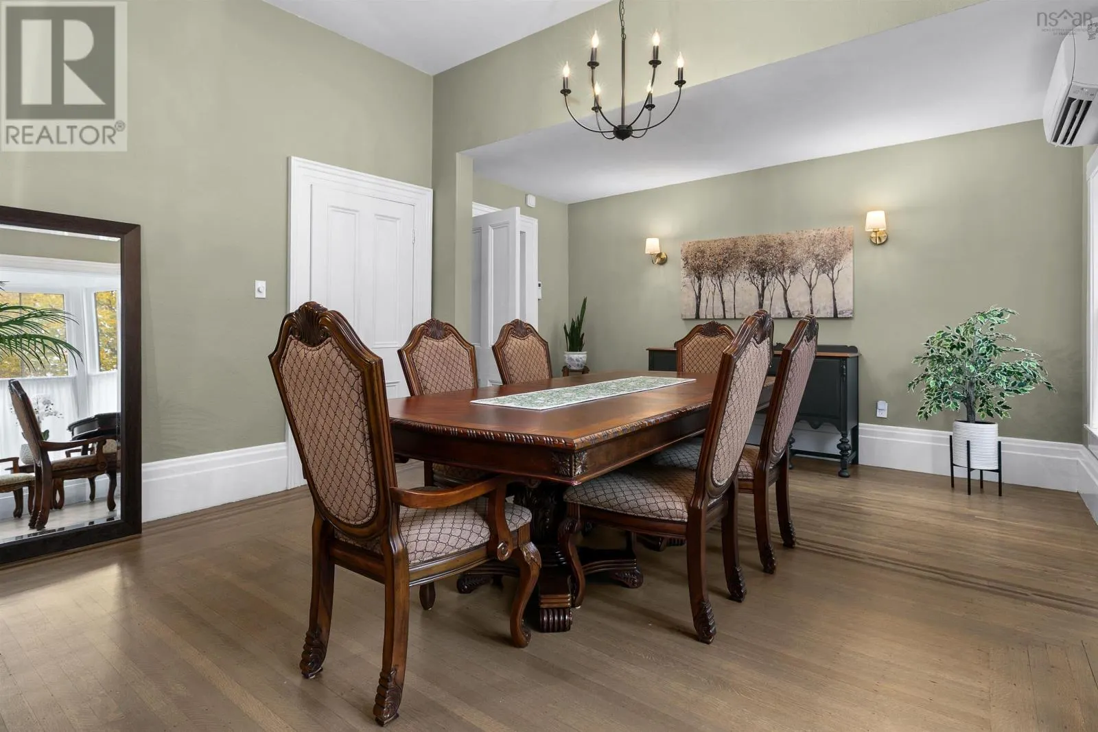 202 Washington Street