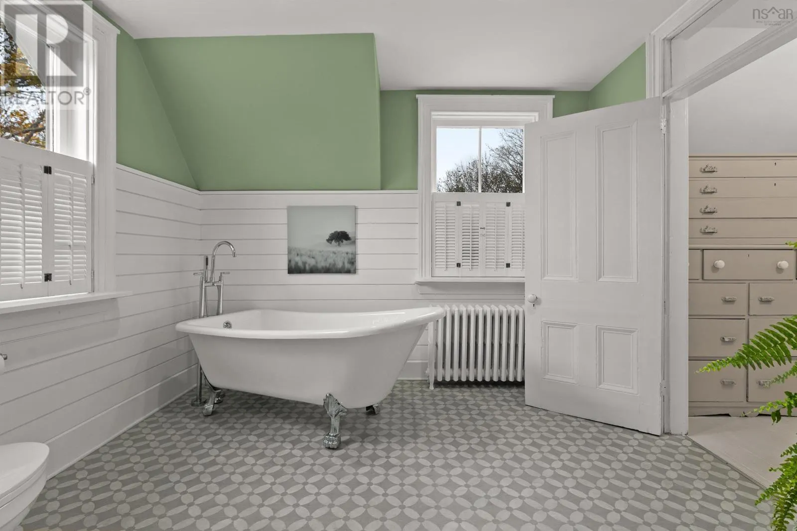 202 Washington Street