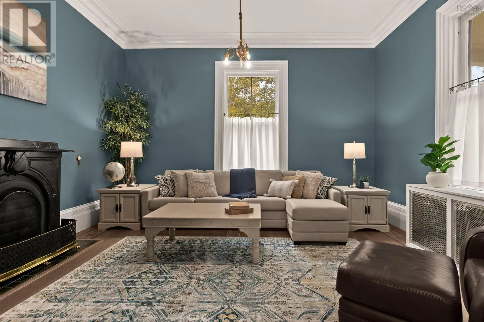 202 Washington Street