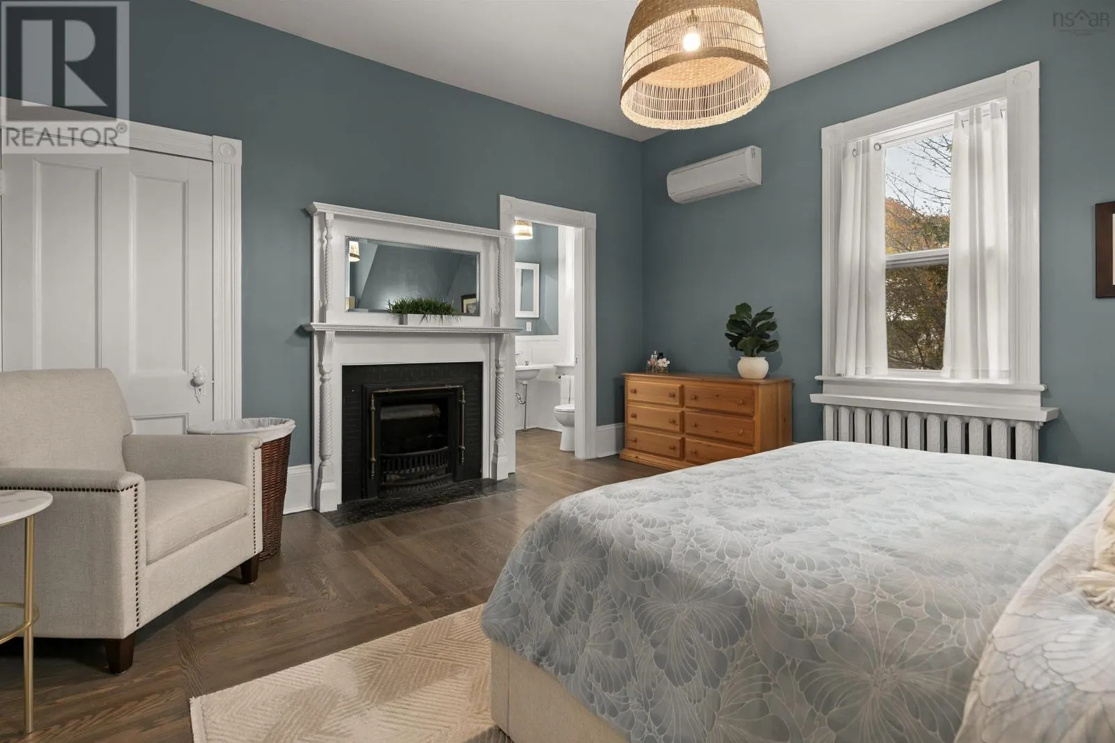 202 Washington Street