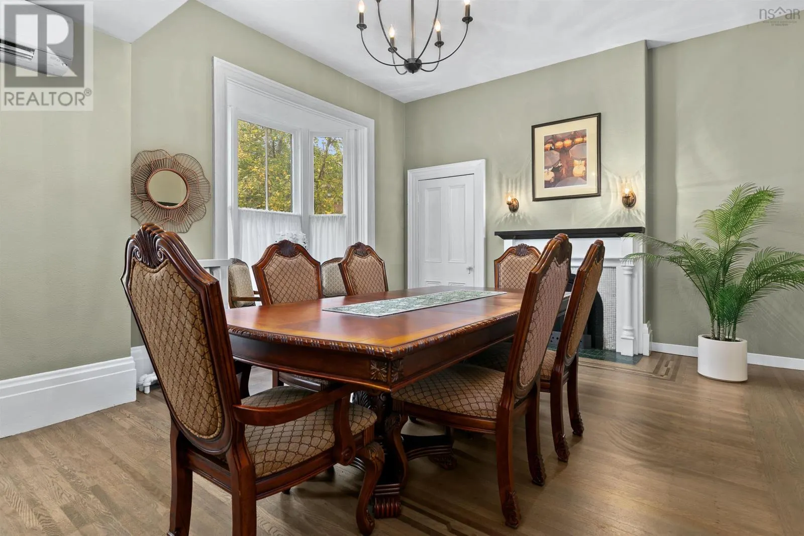 202 Washington Street