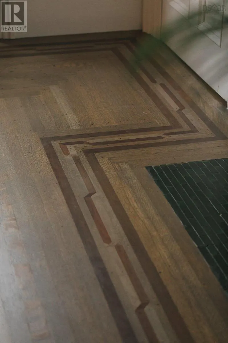 202 Washington Street