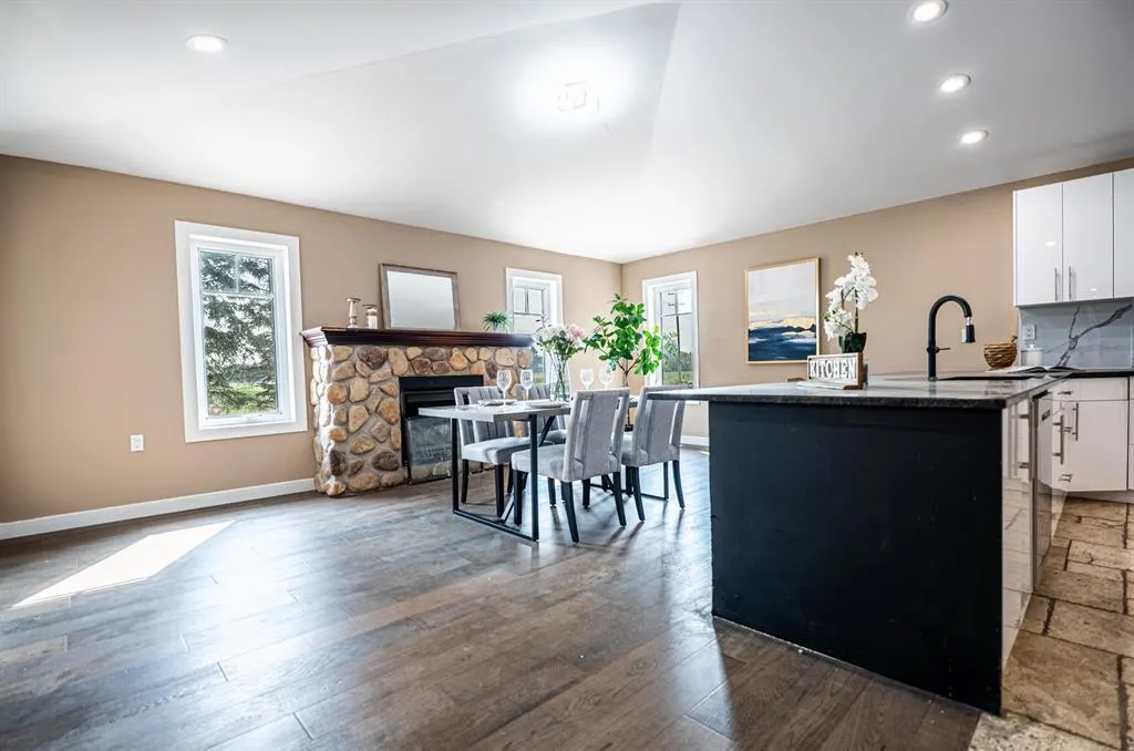 949 Strathnaver Avenue