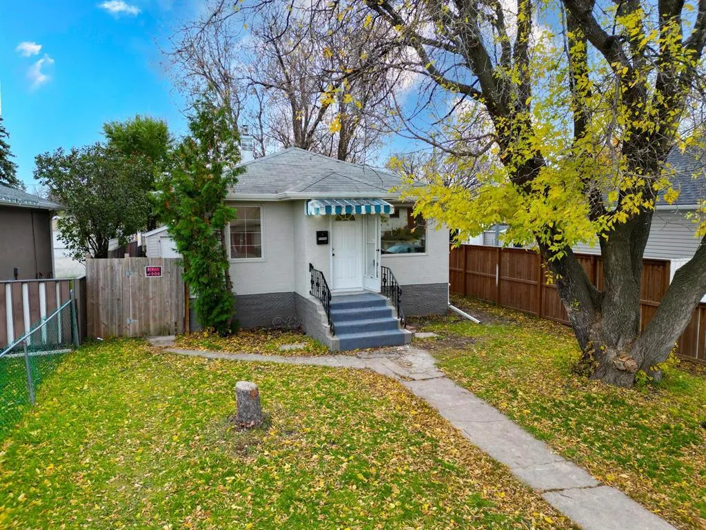 658 Sandhurst Avenue