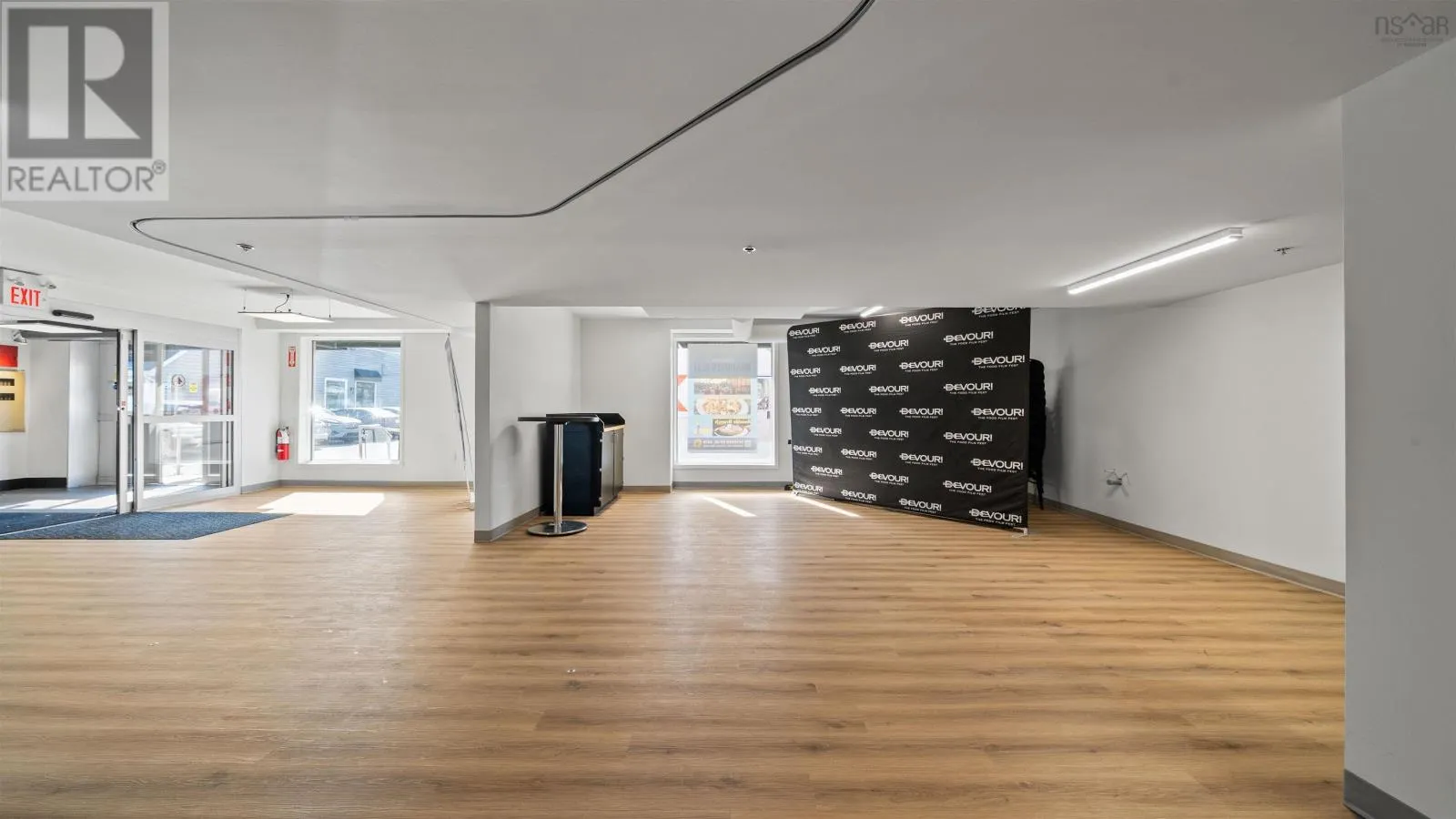 Retail Unit 1 360 Main Street