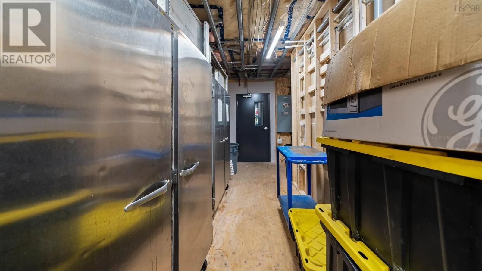 Retail Unit 1 360 Main Street