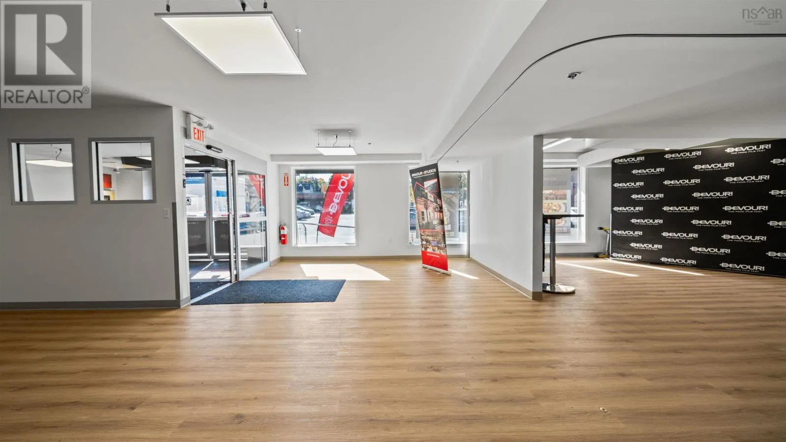 Retail Unit 1 360 Main Street