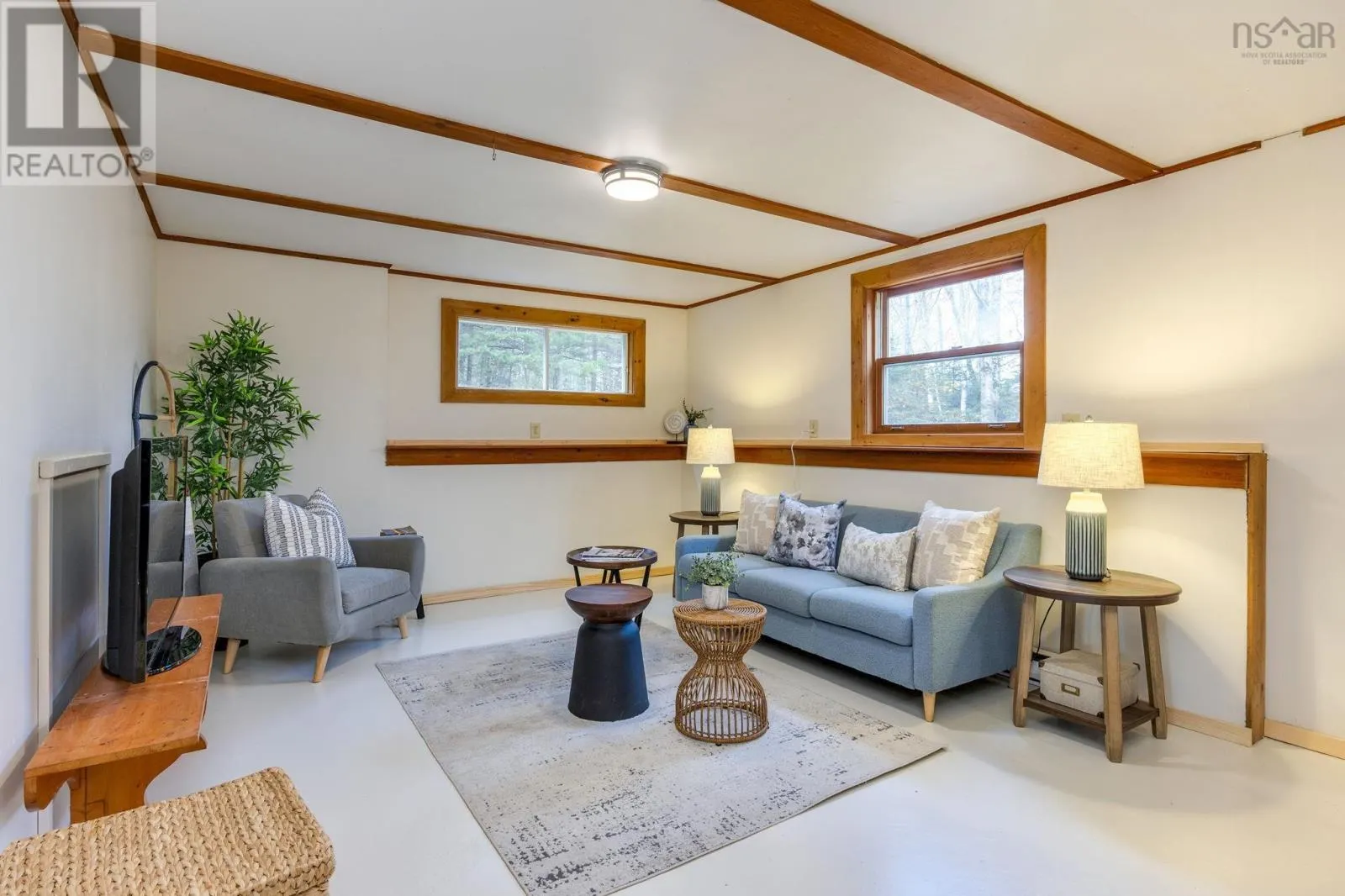 567 Indian Point Road