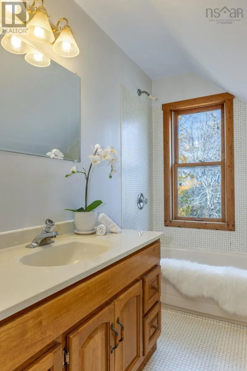 567 Indian Point Road